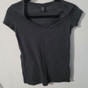 Zine Gray V-Neck Pocket Short Sleeve Tee Women's XS